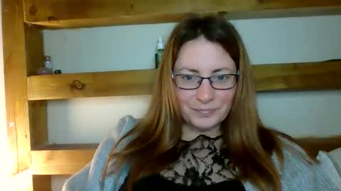 Snapshot of sexyemilyoliver chatting on 02.25.26 Emily online show from 02.25.26