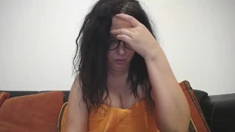 Eva online show from 10.30.25