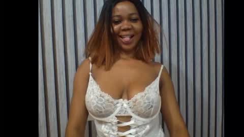 Snapshot of sexyeye368293 chatting on 11.23.25 sexyeye368293 online show from 11.23.25