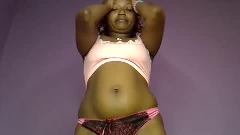 Snapshot of sexyfassy chatting on 10.27.25 faisy online show from 10.27.25