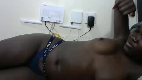 Snapshot of sexyfizzypop chatting on 11.24.25 Fizzypop online show from 11.24.25