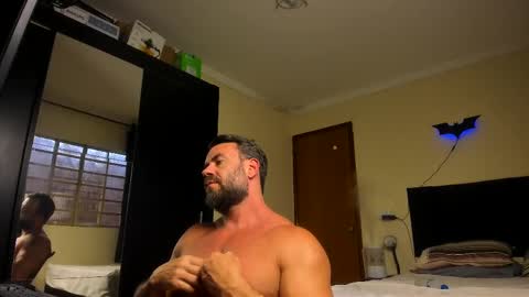 chris online show from 11.10.25