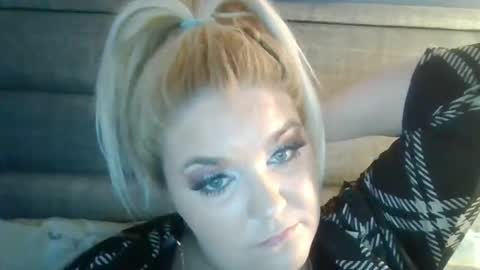 sexygirly1903 online show from 04.15.26