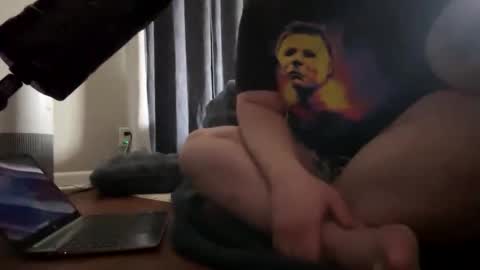 Snapshot of sexyguylol69 chatting on 11.19.25 sexycouple69 online show from 11.19.25