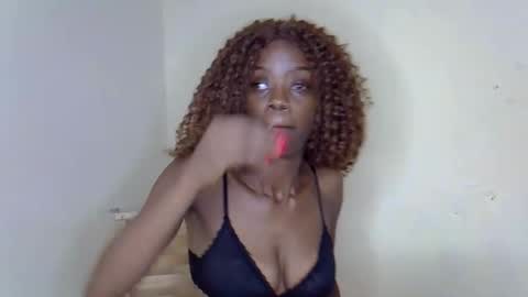 SexyHollyMontana1111 online show from 04.13.26