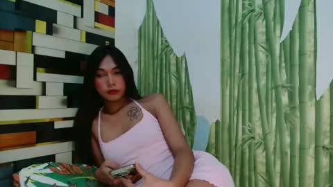 Snapshot of sexyhornyts4u chatting on 11.08.25 sexyhornyts4u online show from 11.08.25