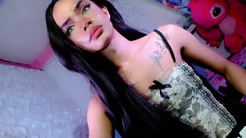 Snapshot of sexyhotbabe18 chatting on 03.12.25 sexyhotbabe18 online show from 03.12.25