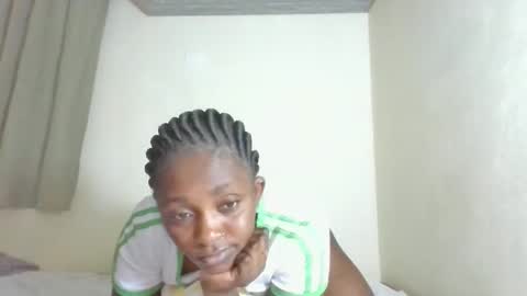 JOAN online show from 11.05.25