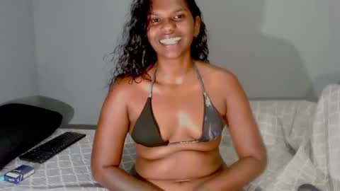 Snapshot of sexykitten147 chatting on 02.05.25 SexyKitten147 online show from 02.05.25