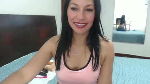 Snapshot of sexylatina_31 chatting on 04.09.26 Michell online show from 04.09.26