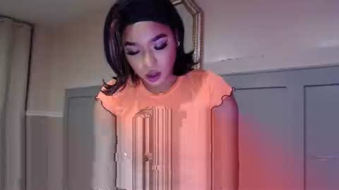 Snapshot of sexylatincouple chatting on 01.17.26 SEXYLATINCOUPLE online show from 01.17.26