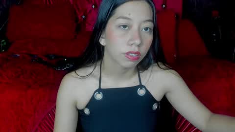 Snapshot of sexylaurita4u chatting on 12.16.24 laura online show from 12.16.24