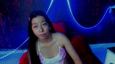 Snapshot of sexylaurita4u chatting on 12.26.24 laura online show from 12.26.24