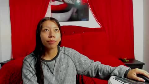Snapshot of sexylaurita4u chatting on 01.15.25 laura online show from 01.15.25