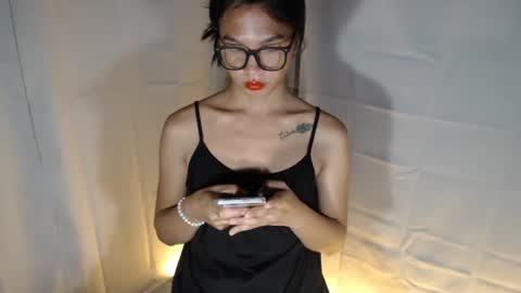 Snapshot of sexylaylia chatting on 10.21.25 Laylia3 online show from 10.21.25