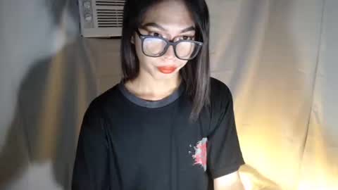 Snapshot of sexylaylia chatting on 10.26.25 Laylia3 online show from 10.26.25