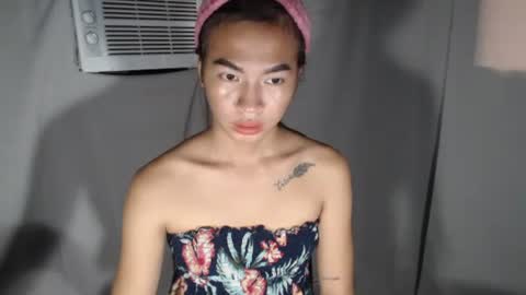 Snapshot of sexylaylia chatting on 10.29.25 Laylia3 online show from 10.29.25