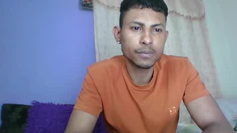 Snapshot of sexyleon69 chatting on 09.11.25 Sexy leon online show from 09.11.25