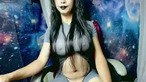 Snapshot of sexylongcockbunny chatting on 10.13.25 April online show from 10.13.25