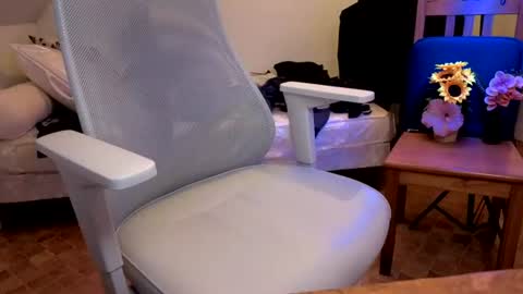 Vincent Vega online show from 06.19.26