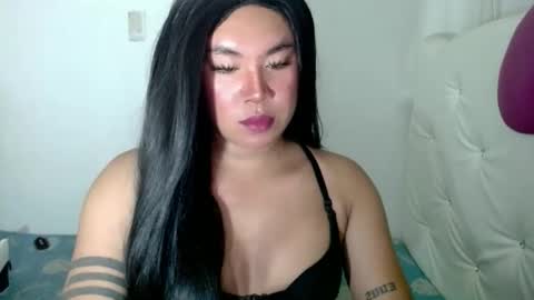 Snapshot of sexymika_xoxo chatting on 09.13.25 Mika online show from 09.13.25