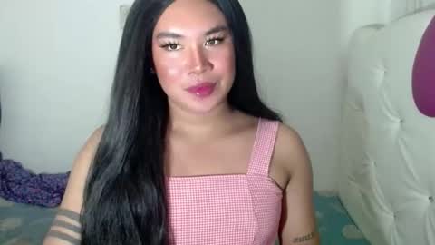 Snapshot of sexymika_xoxo chatting on 09.27.25 Mika online show from 09.27.25