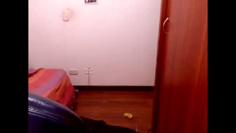 Snapshot of sexymone0618 chatting on 09.26.25 sexymone0618 online show from 09.26.25