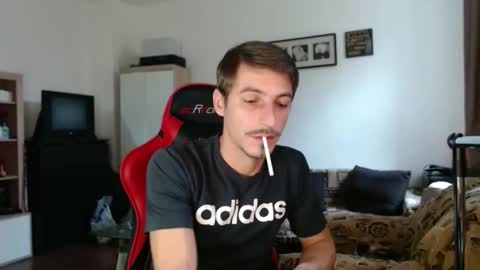 Snapshot of sexymuscle26 chatting on 10.27.25 Adrian online show from 10.27.25