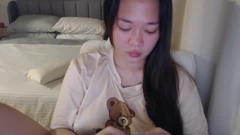 Snapshot of sexypenguin13 chatting on 12.10.24 sexypenguin13 online show from 12.10.24