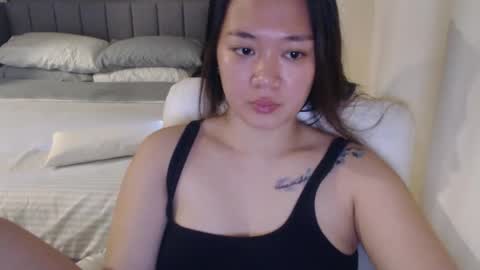 Snapshot of sexypenguin13 chatting on 12.12.24 sexypenguin13 online show from 12.12.24