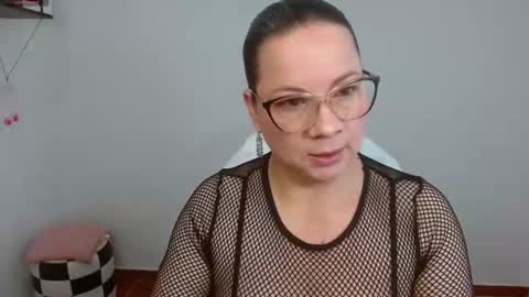 Snapshot of sexypsychologist chatting on 06.18.26 Sexy Psychologist online show from 06.18.26