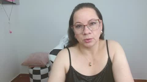 Snapshot of sexypsychologist chatting on 07.25.26 Sexy Psychologist online show from 07.25.26