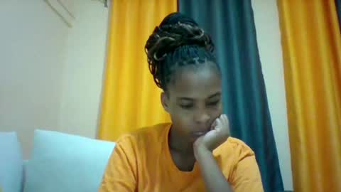 DOVY ACHIENG online show from 03.03.25