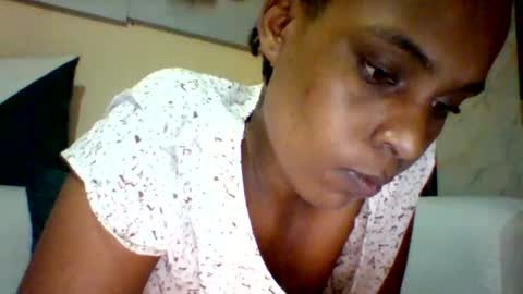 DOVY ACHIENG online show from 10.20.25