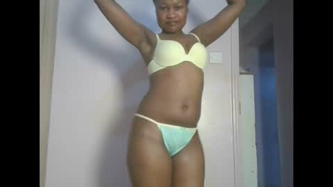 queenivy online show from 12.14.25