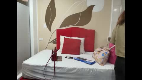 R A C H E L online show from 09.09.25