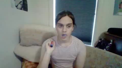 Snapshot of sexyshayla_twink chatting on 12.16.25 sexyshayla_twink online show from 12.16.25