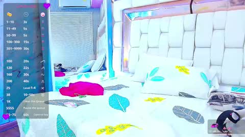 Kendall online show from 03.12.25