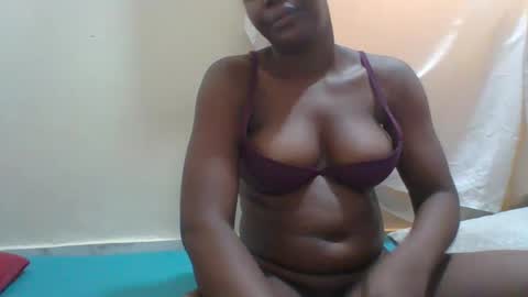 Snapshot of sexysleeky chatting on 03.07.25 PAULINE online show from 03.07.25