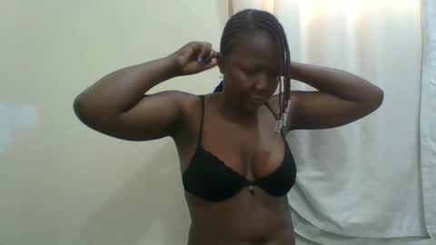 Snapshot of sexysleeky chatting on 09.22.25 PAULINE online show from 09.22.25