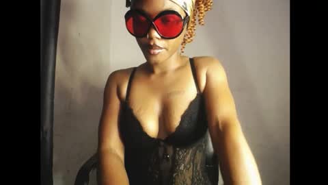 Darkskinned Rae online show from 04.29.26