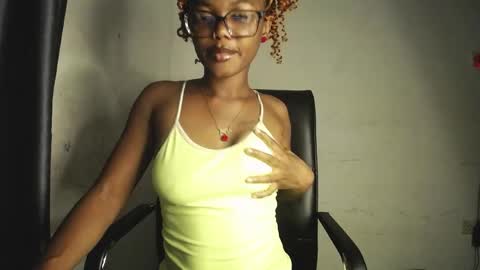 Darkskinned Rae online show from 05.09.26