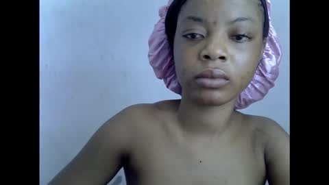 Snapshot of sexyxpeach chatting on 03.25.26 sexyxpeach online show from 03.25.26