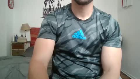 Snapshot of sexyyphilip chatting on 10.28.25 sexyyphilip online show from 10.28.25