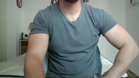 Snapshot of sexyyphilip chatting on 11.01.25 sexyyphilip online show from 11.01.25