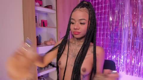 Snapshot of shadaraa chatting on 05.19.26 shadara online show from 05.19.26