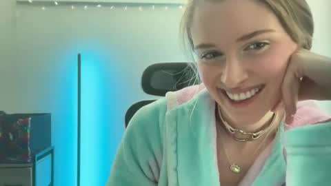 shadebabe online show from 05.31.26