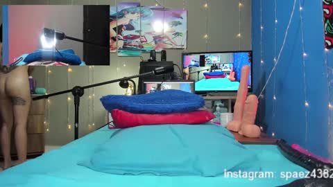 Snapshot of shadia_squirt chatting on 02.22.25 shadia online show from 02.22.25