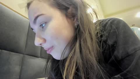 Snapshot of shadow_raffi chatting on 12.04.24 shadow_raffi online show from 12.04.24