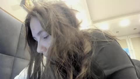 Snapshot of shadow_raffi chatting on 02.15.25 shadow_raffi online show from 02.15.25